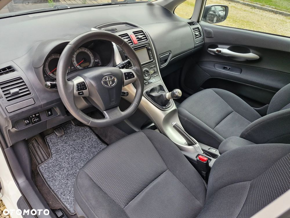 Toyota Auris 1.6 Prestige - 6