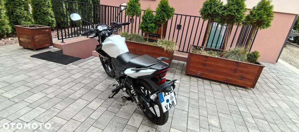 Yamaha YS - 4
