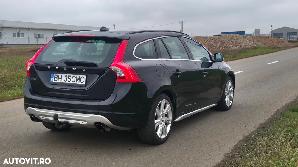 Volvo V60 2.0T Geartronic Powershift Summum - 6