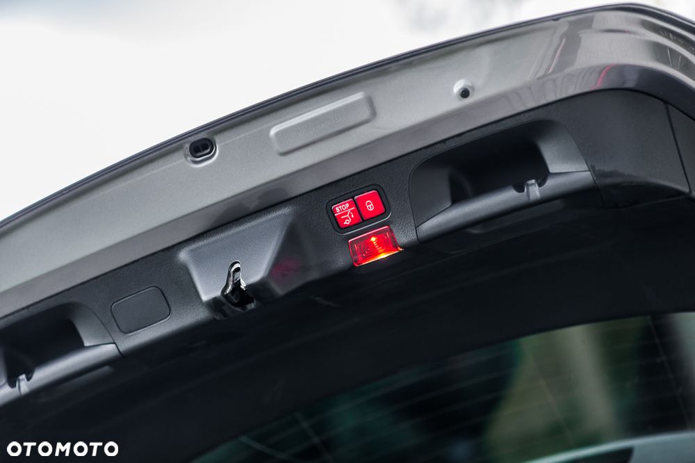 Mercedes-Benz CLA 220 Edition 1 7G-DCT - 11