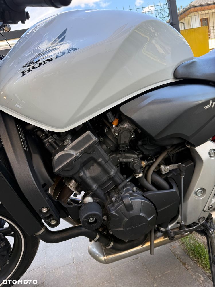 Honda Hornet - 6