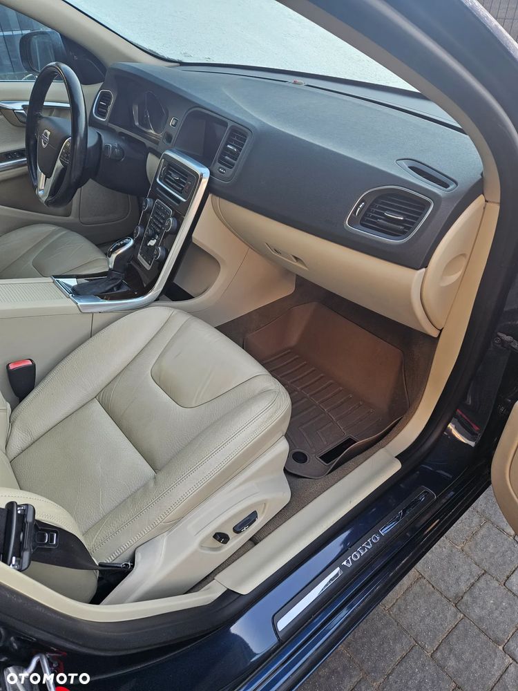 Volvo S60 2.5 T5 - 8