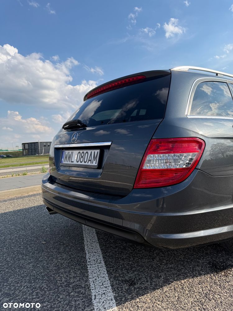 Mercedes-Benz Klasa C 250 CDI 4Matic 7G-TRONIC Avantgarde Edition - 11