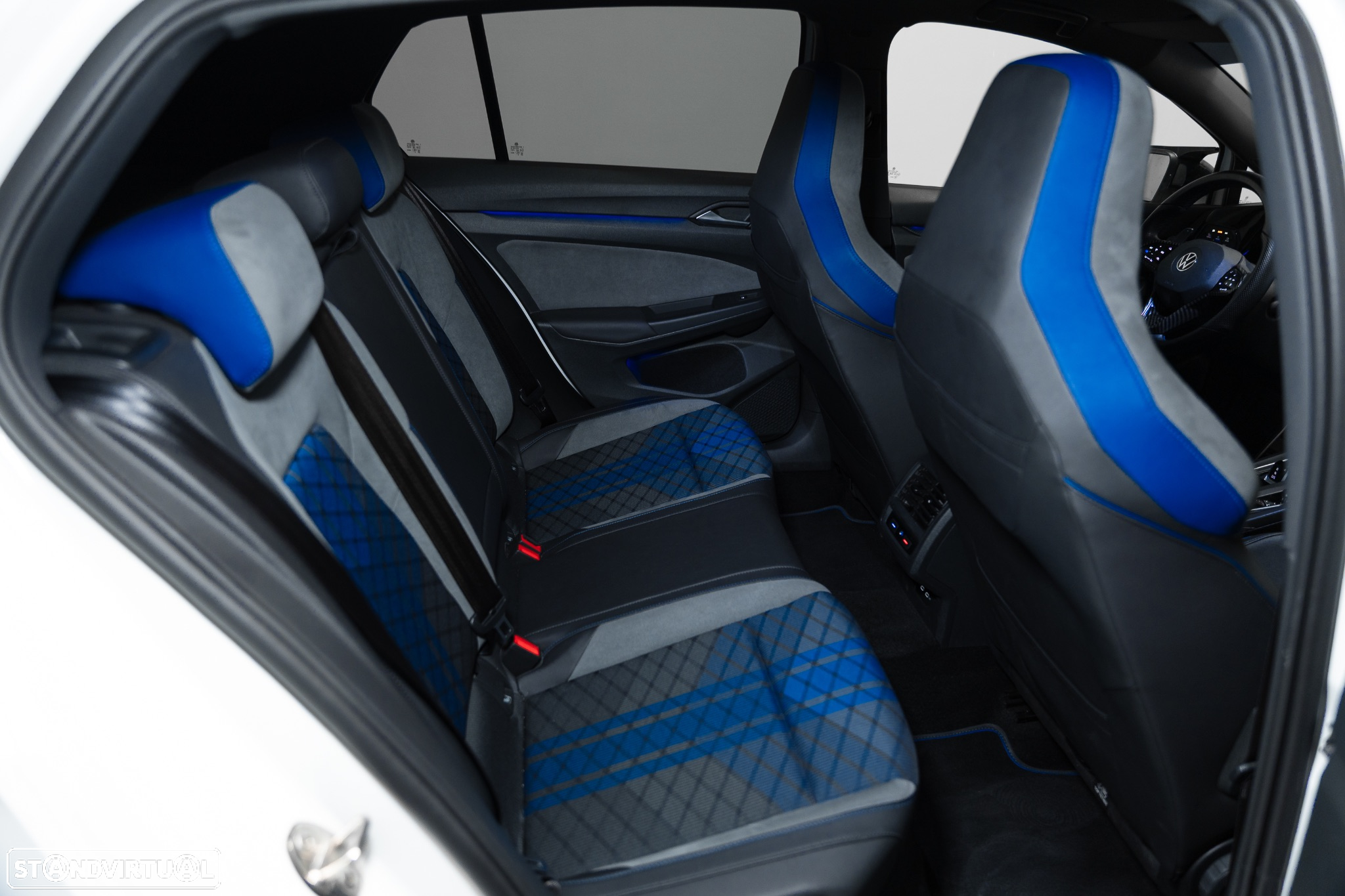 VW Golf 2.0 TSI R DSG - 21