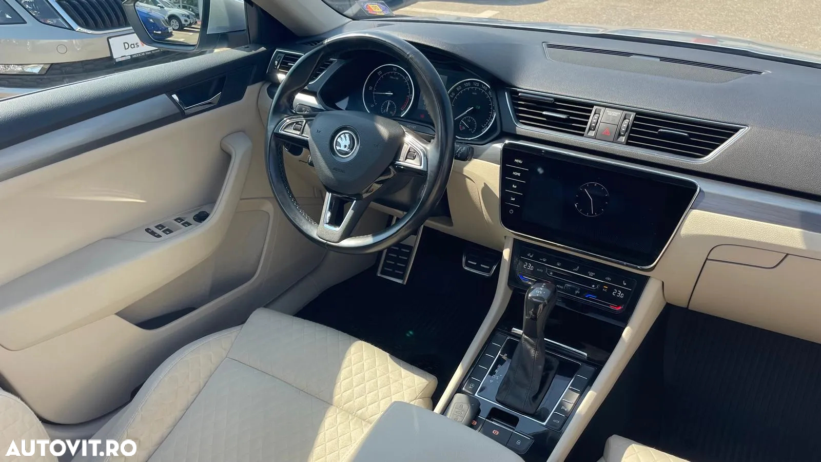 Skoda Superb Combi 2.0 TDI DSG Style - 17
