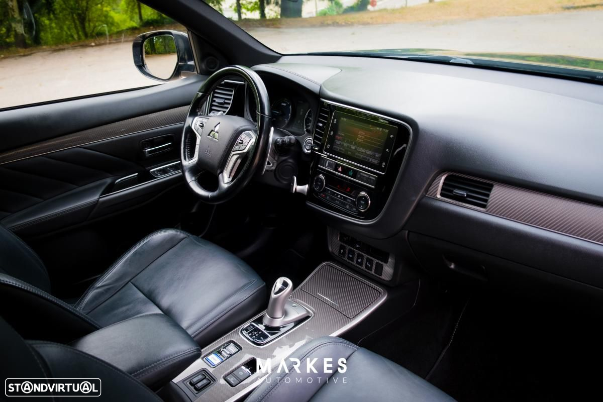 Mitsubishi Outlander 2.4 PHEV Intense - 21