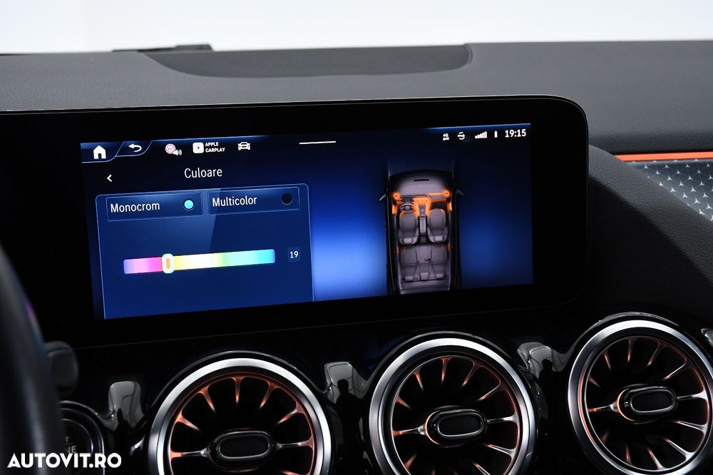 Mercedes-Benz GLA - 30