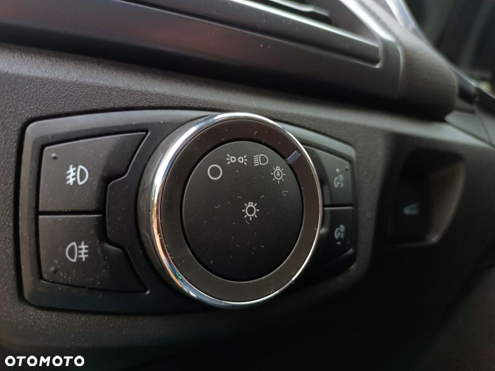 Ford Mondeo 2.0 TDCi Titanium PowerShift - 19