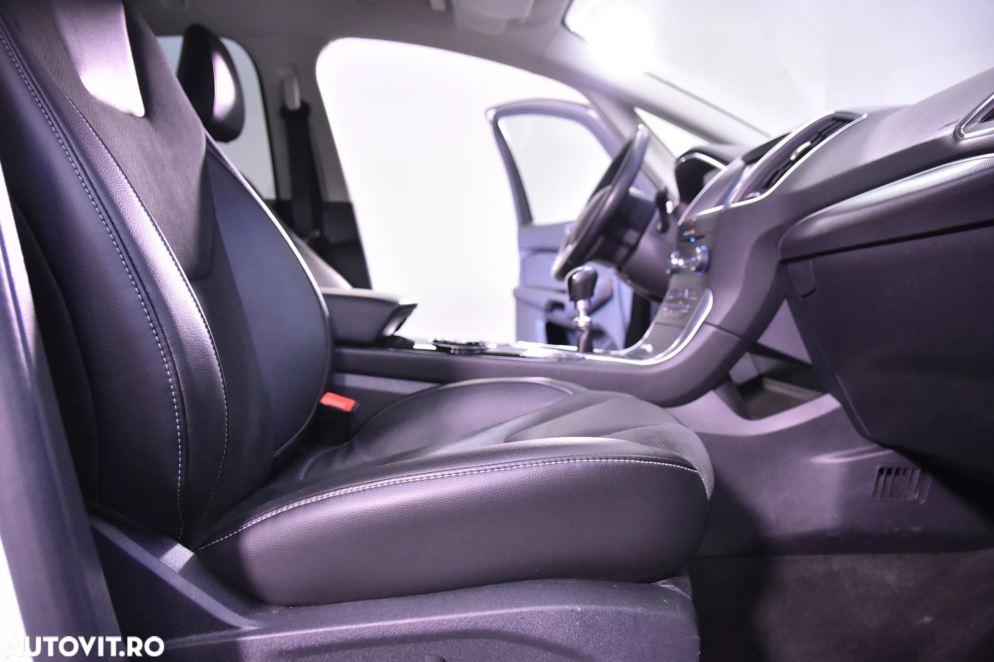 Ford S-Max 2.0 TDCi Powershift Titanium - 11