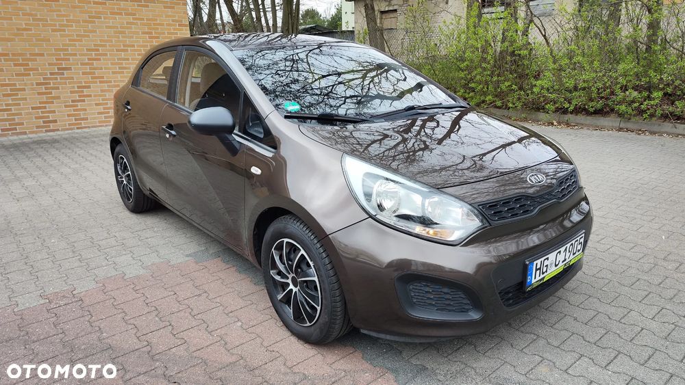Kia Rio 1.2 Attract - 14