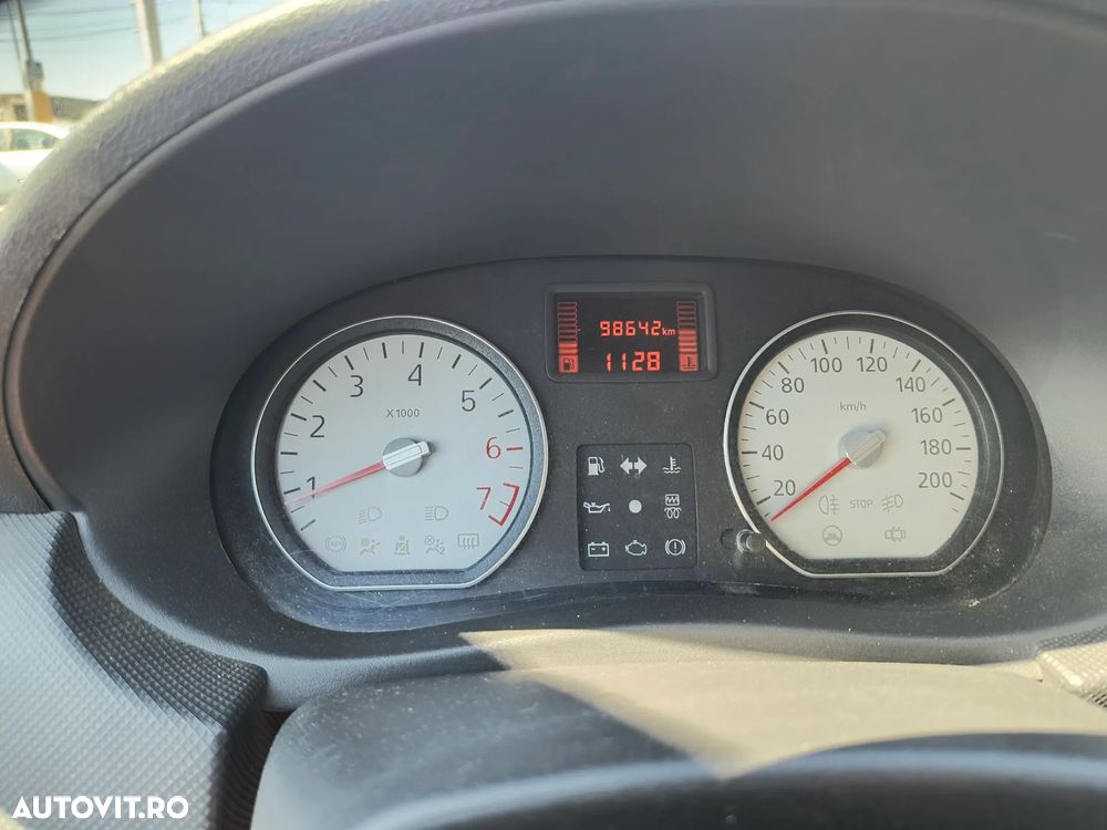 Dacia Logan - 6