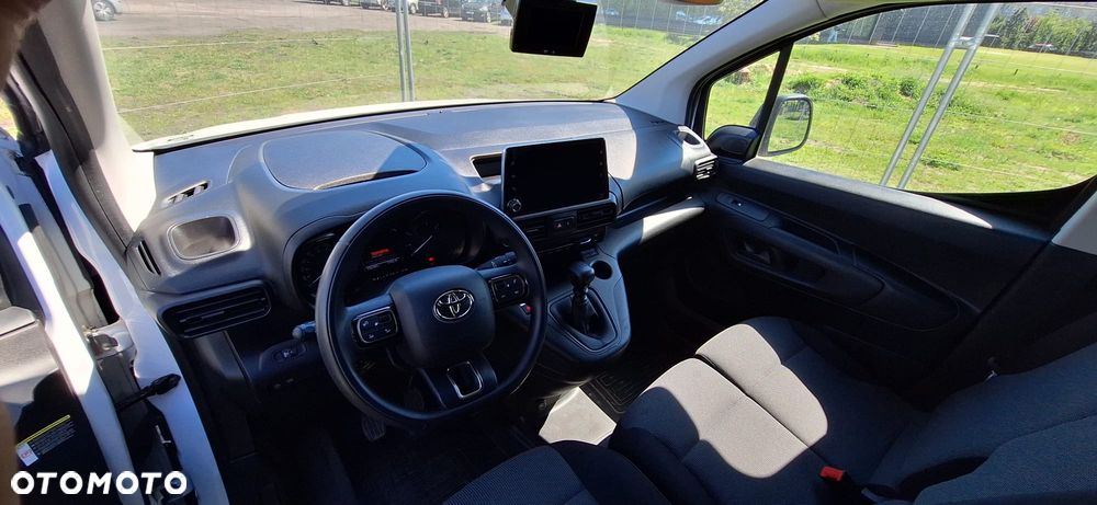 Toyota Proace City 1.5 D-4D Long 2,4t Comfort - 18