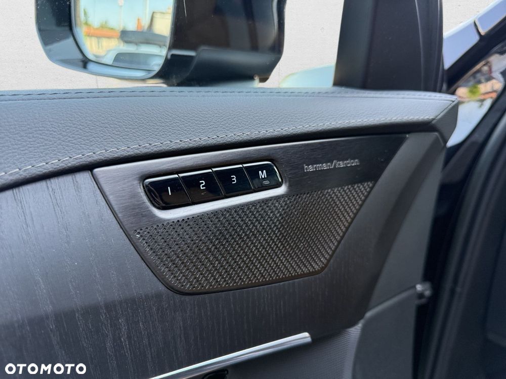 Volvo XC 90 - 16