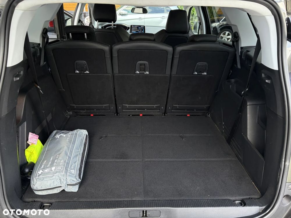 Peugeot 5008 1.5 BlueHDi Allure Pack S&S EAT8 - 36
