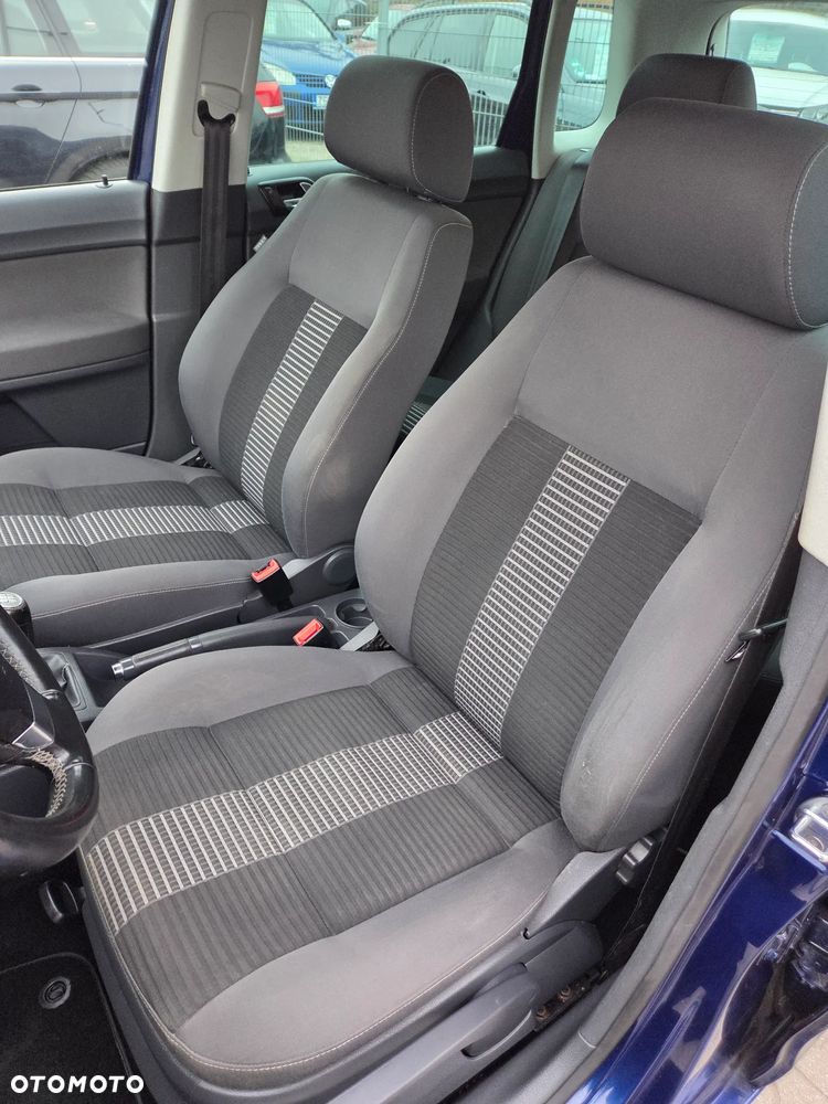 Volkswagen Polo - 11