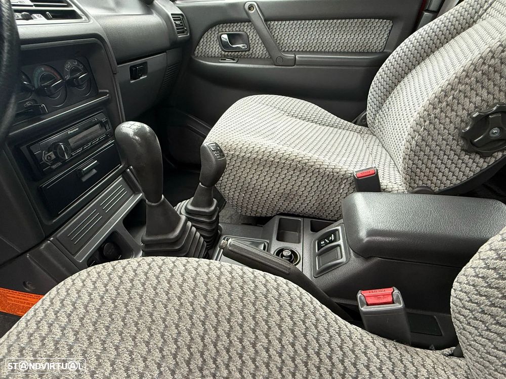 Mitsubishi Pajero 2.8 TD GLS - 14