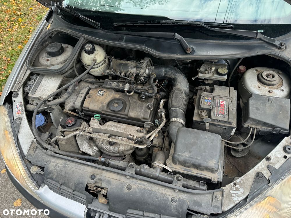 Peugeot 206 - 16