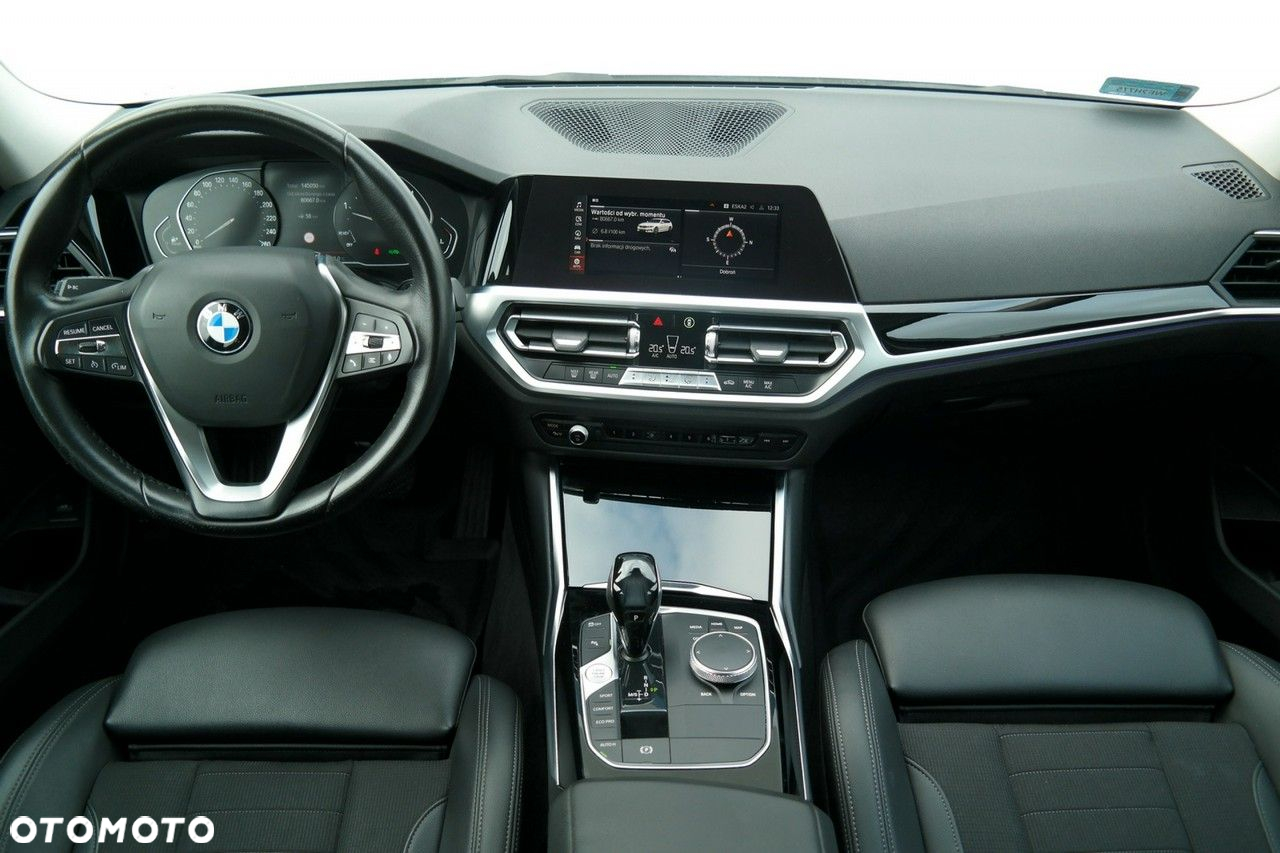 BMW Seria 3 318d Sport Line Shadow - 11