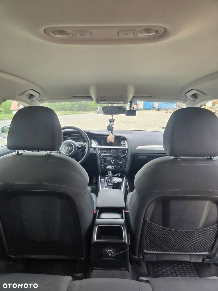 Audi A4 Avant 2.0 TDI DPF quattro Attraction - 11