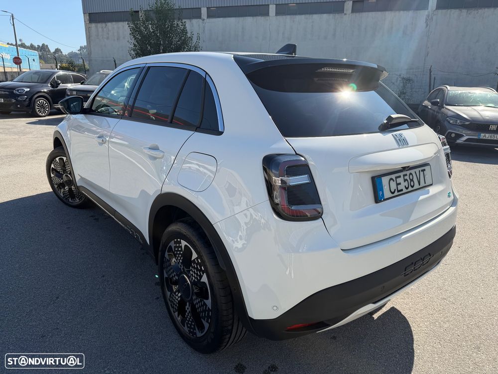 Fiat 600e 54 kWh La Prima - 8