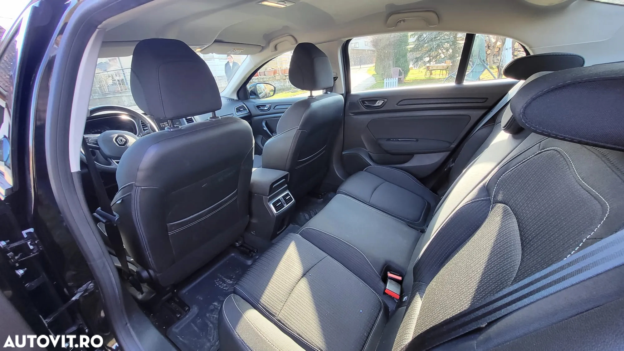 Renault Megane ENERGY TCe Zen - 3