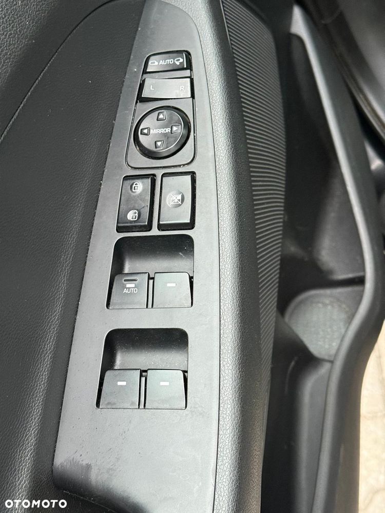 Hyundai Tucson 2.0 CRDI BlueDrive TourdePologne 2WD - 9