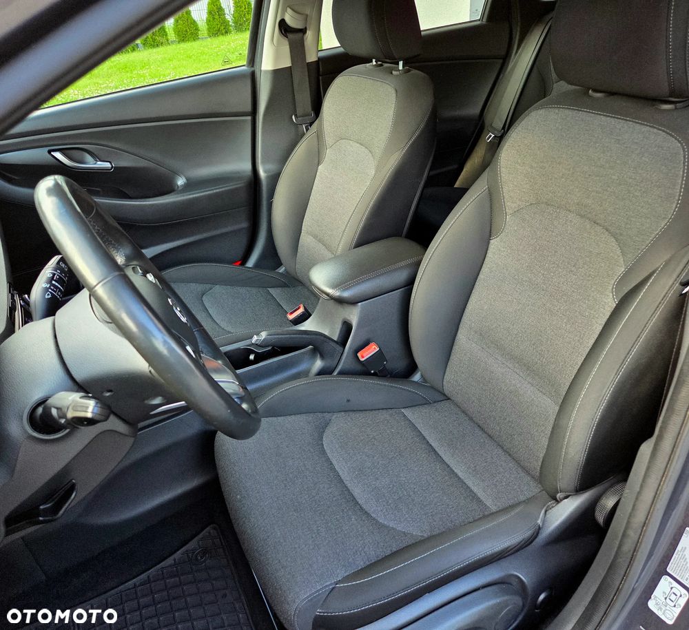 Hyundai i30 1.5 DPI Smart - 12