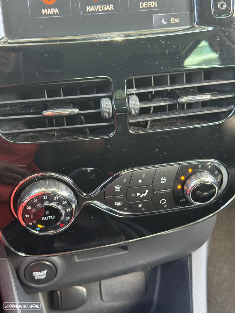 Renault Clio - 20