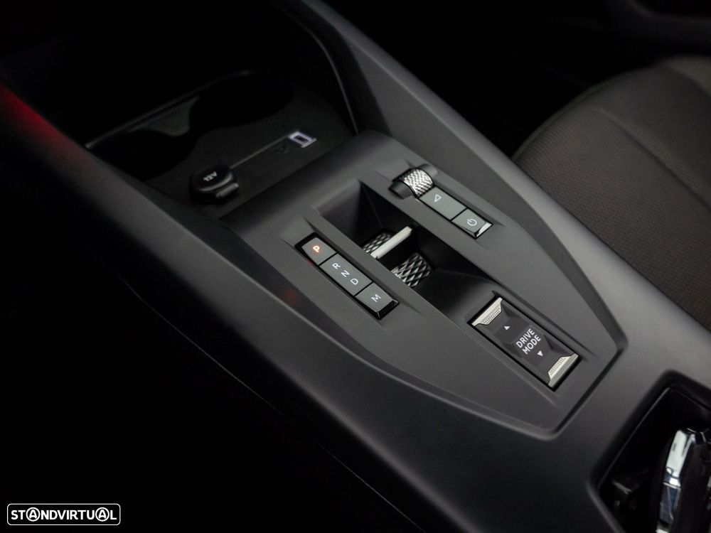 DS DS4 1.5 BlueHDi Bastille + EAT8 - 23