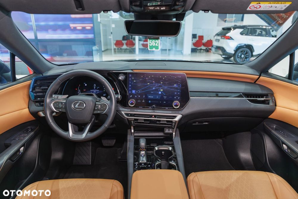 Lexus RX - 8