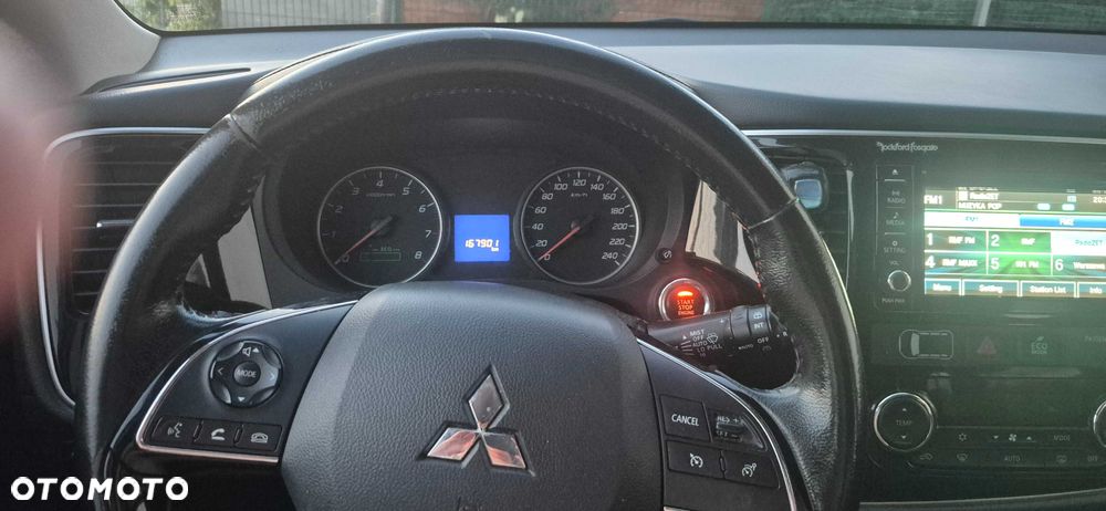 Mitsubishi Outlander - 7
