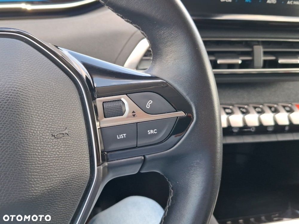 Peugeot 3008 1.2 PureTech Allure Pack S&S - 23