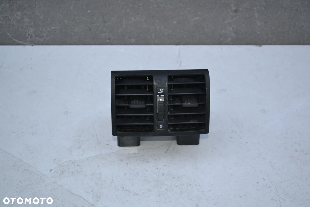 VW TOURAN CADDY KRATKA NAWIEWU TYŁ TYLNA PODŁOKIETNIKA 1T0819203 ORYGINAŁ - 1