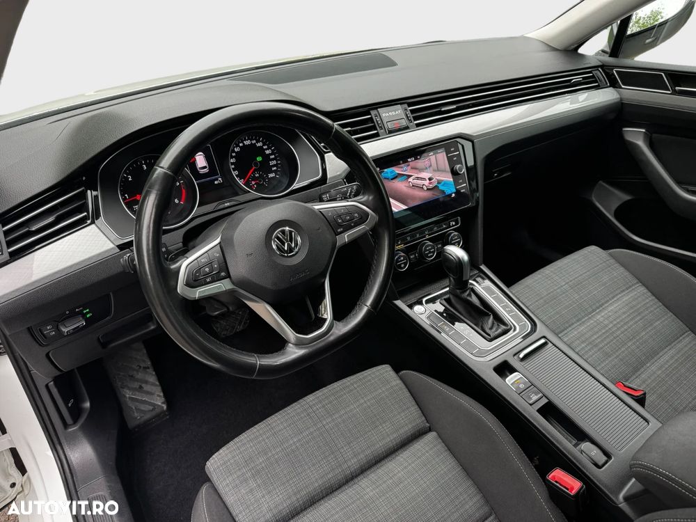 Volkswagen Passat 2.0 TDI SCR DSG Elegance - 3