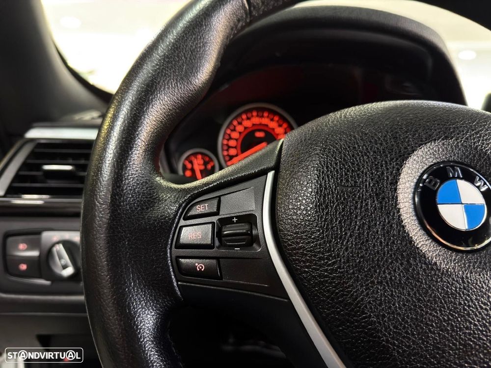 BMW 320 Gran Turismo d Line Sport - 34