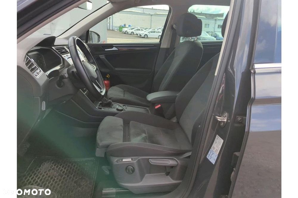Volkswagen Tiguan 2.0 TDI SCR Elegance DSG - 5