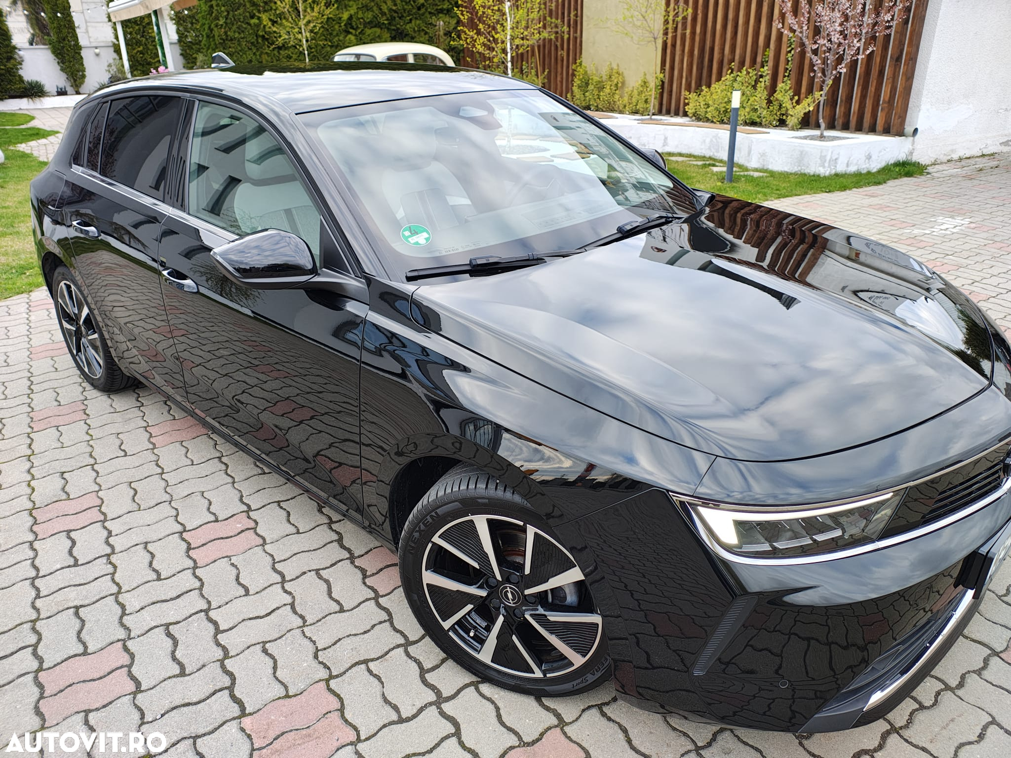 Opel Astra 1.2L Turbo Start/Stop GS Line - 3
