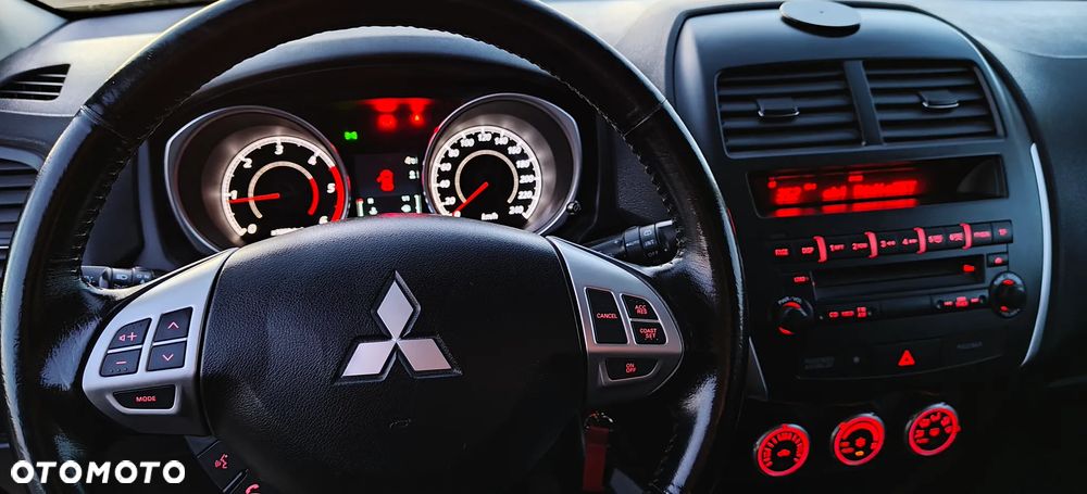 Mitsubishi ASX 1.8 DID Invite 4WD AS&G - 21