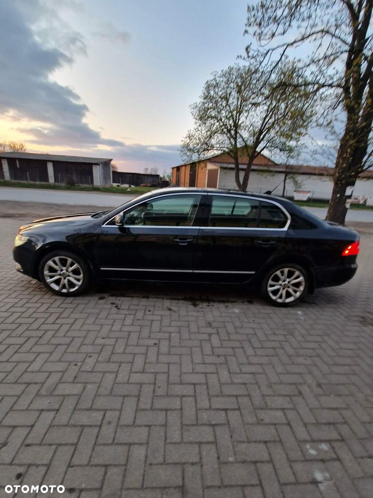 Skoda Superb 2.0 TDI Comfort - 6