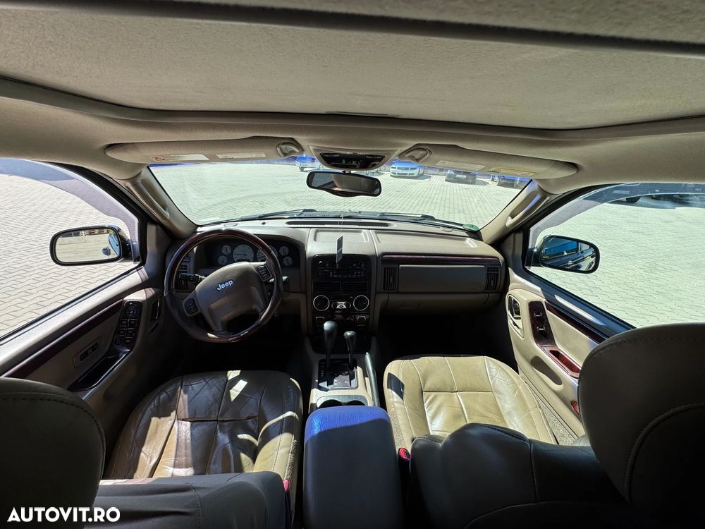Jeep Grand Cherokee - 9