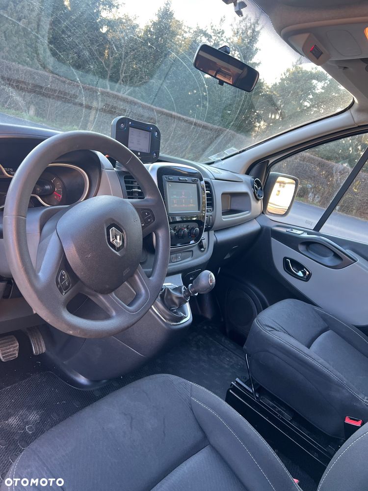 Renault TRAFIC - 10