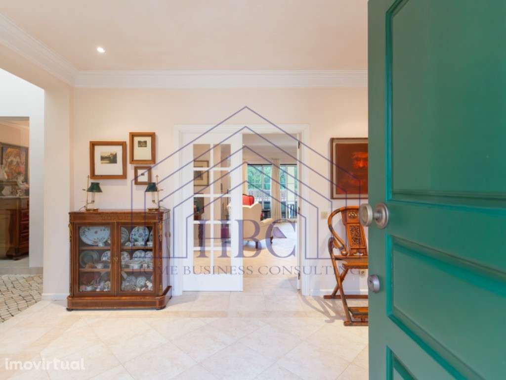 Moradia T5 Mobilada com Piscina | Quinta da Beloura - Grande imagem: 4/54