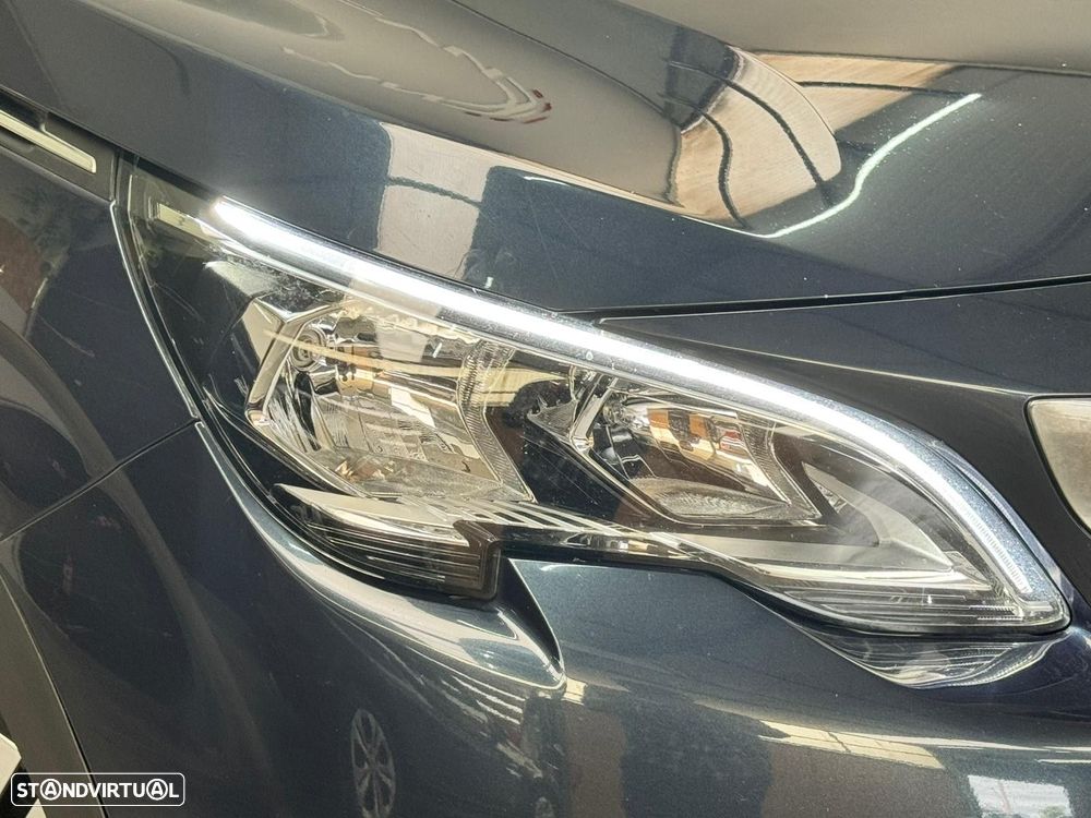 Peugeot 5008 1.5 BlueHDi Style - 4