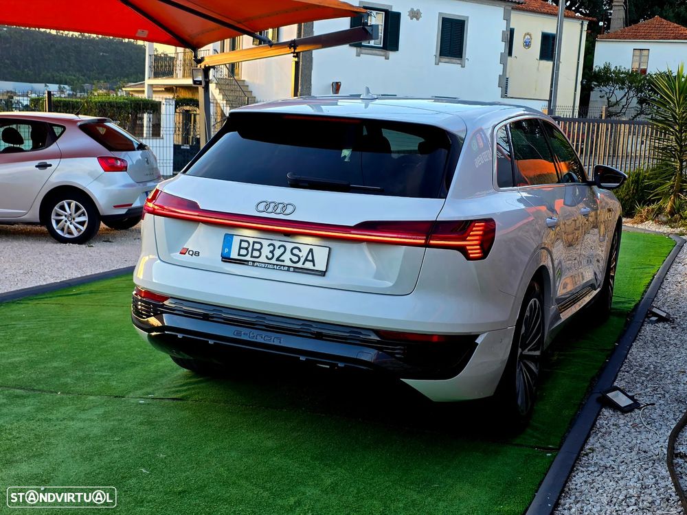 Audi Q8 e-Tron 50 quattro S line - 9