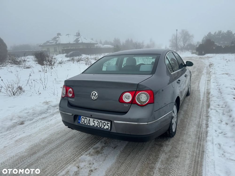 Używany Volkswagen Passat 2005 - 9 950 PLN, 333 600 km - Otomoto.pl