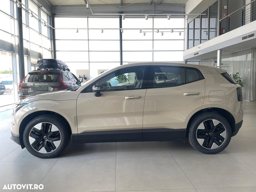 Volvo EX30 Single Motor RWD Plus - 8