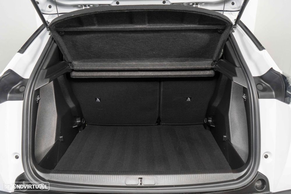 Peugeot 2008 1.2 Style - 14