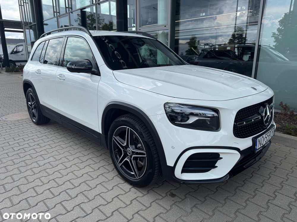 Mercedes-Benz GLB - 2