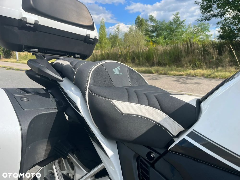 Honda VFR - 5
