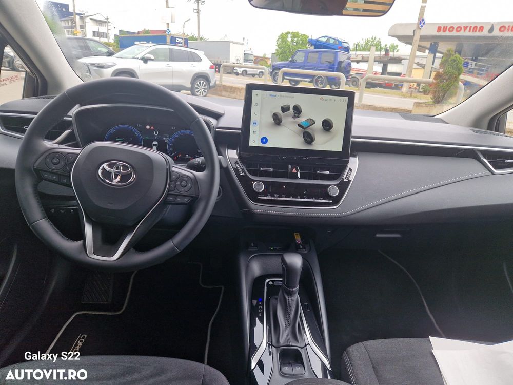 Toyota Corolla 1.8 HSD Business - 12